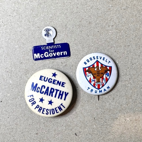 Scientists for McGovern: Political Pinback Campaign Buttons - Picture 1 of 8